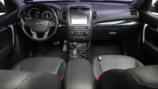 Kia R 2.0 2WD 2014 7