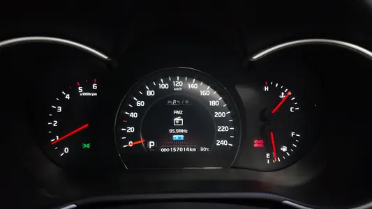 Kia R 2.0 2WD 2014 8