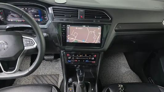 Volkswagen 2 2.0 TDI 4 2023 13