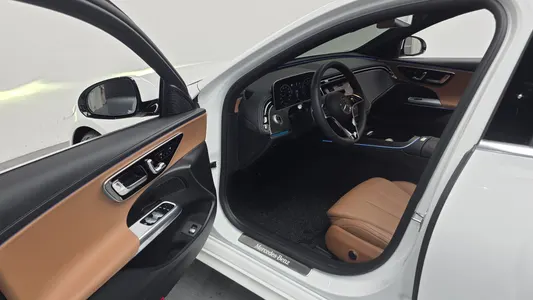 Mercedes-Benz E-Class W214 E200 2025 10