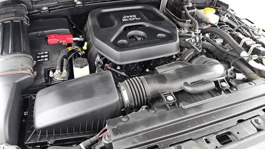 Jeep (JL) 2.0 4 2021 6