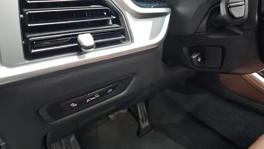 BMW X5 (G05) xDrive 40i M 2025 32