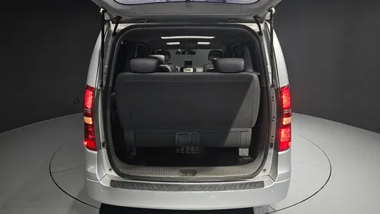 Hyundai Grand Starex 12 2009 20