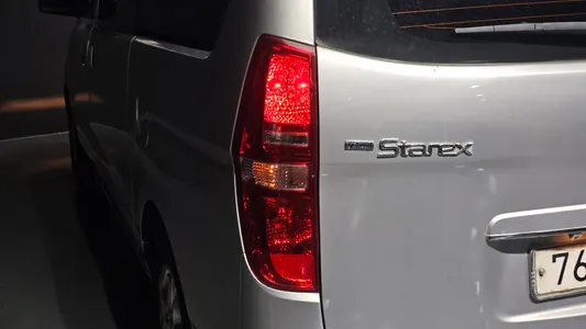 Hyundai Grand Starex 12 2009 23
