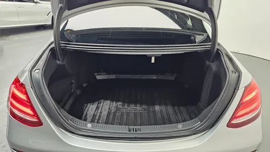 Mercedes-Benz E-Class W213 E220d 2017 20