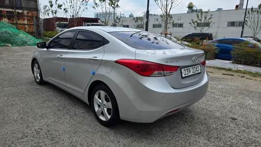 Hyundai MD M16 GDI 2011 4