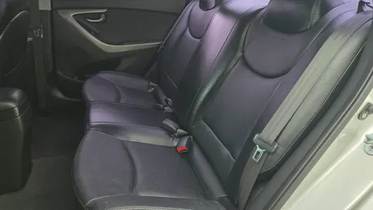 Hyundai MD M16 GDI 2011 11