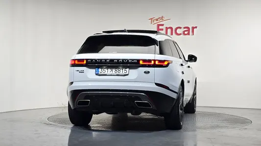 Land Rover 레인지로버 벨라 3.0 P400 R- HSE 2021 4