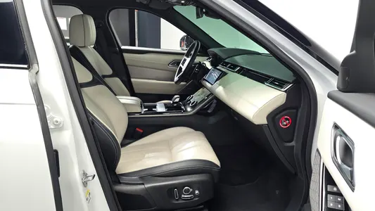 Land Rover 레인지로버 벨라 3.0 P400 R- HSE 2021 26