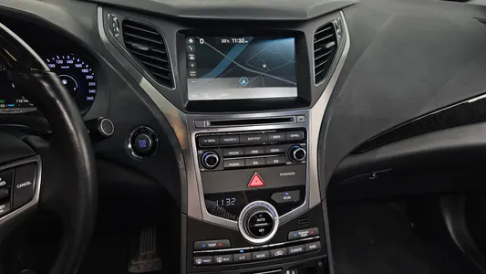 Hyundai HG 2015 13