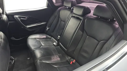 Hyundai HG 2015 32