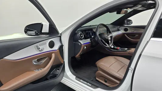 Mercedes-Benz E-Class W213 E250 2021 10