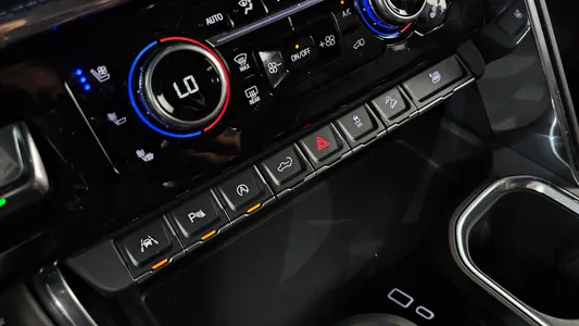 GMC 시에라 -X 2024 20