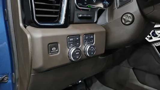 GMC 시에라 -X 2024 28