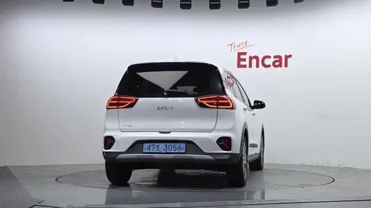 Kia 니로 플러스 2022 4