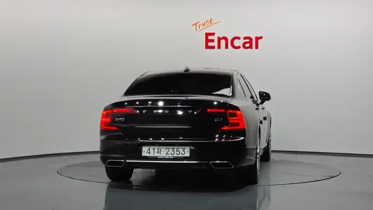 Volvo S90 D4 2018 4
