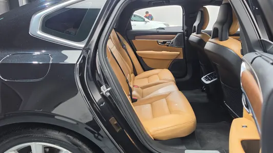 Volvo S90 D4 2018 11