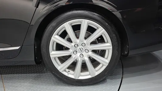 Volvo S90 D4 2018 21