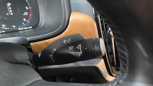 Volvo S90 D4 2018 30