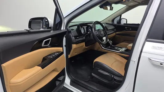 Kia Carnival 9 2023 10
