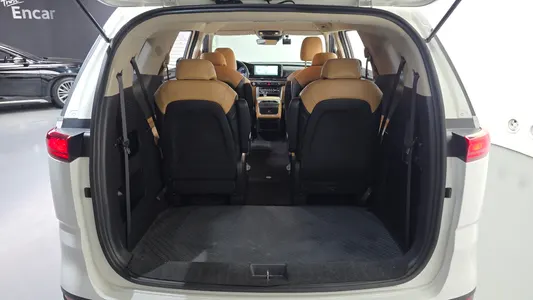 Kia Carnival 9 2023 20