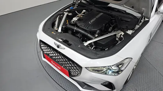 Genesis G70 2.2D 2019 6
