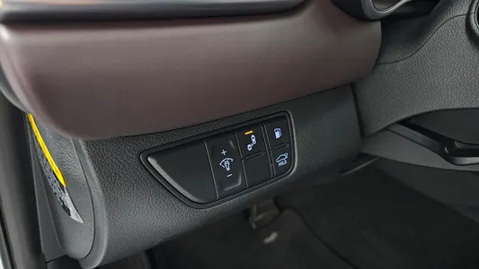 Genesis G70 2.2D 2019 16