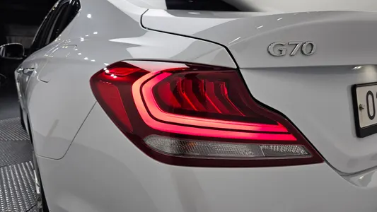 Genesis G70 2.2D 2019 23