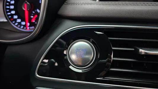 Genesis G70 2.2D 2019 28