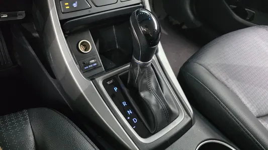 Hyundai 아반떼 1.6 GDi 2015 9