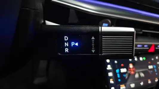 Hyundai (GN7) 2024 9