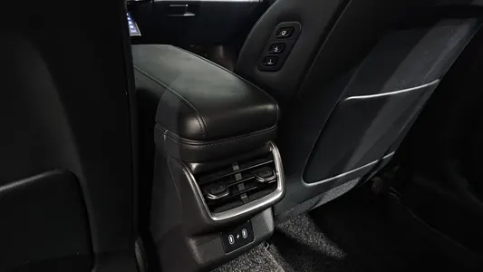 Hyundai (GN7) 2024 37