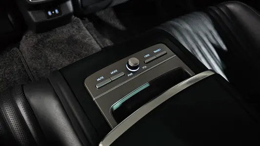 Hyundai (GN7) 2024 31