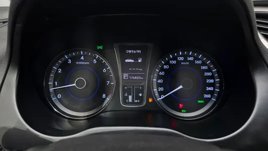 Hyundai Grandeur HG HG300 2011 8