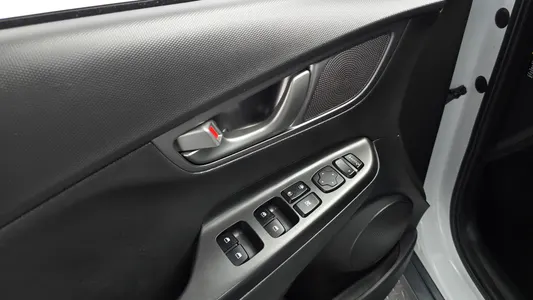 Hyundai 코나 일렉트릭 2020 18