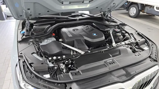 BMW 5 Series (G60) 520i M 2026 6