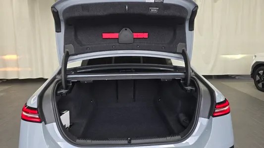 BMW 5 Series (G60) 520i M 2026 20