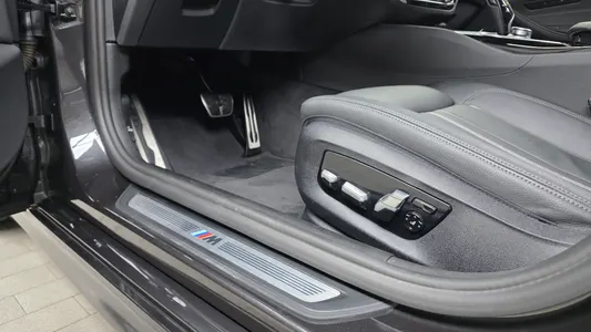 BMW 5 Series (G30) 520i M 2022 30