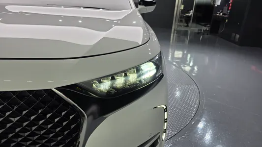 시트로엥/DS DS7 2.0 BlueHDi 2019 23