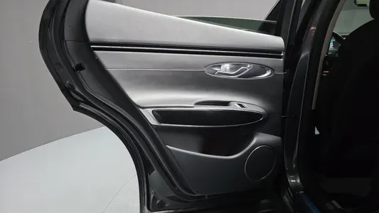Genesis GV70 2.2 AWD 2022 25