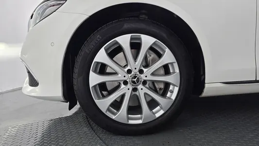 Mercedes-Benz E-Class W213 E300 4MATIC 2018 5