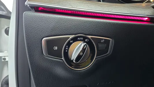 Mercedes-Benz E-Class W213 E300 4MATIC 2018 19