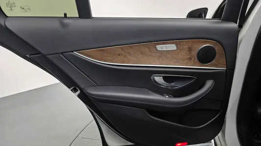 Mercedes-Benz E-Class W213 E300 4MATIC 2018 25