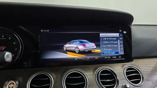 Mercedes-Benz E-Class W213 E300 4MATIC 2018 31
