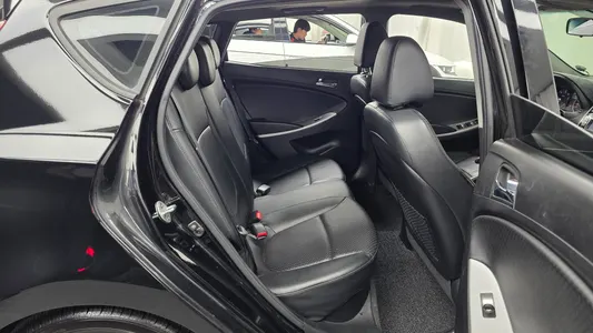 Hyundai () 1.6 VGT 2014 12
