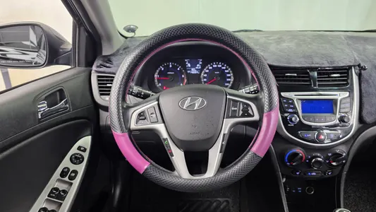 Hyundai () 1.6 VGT 2014 13