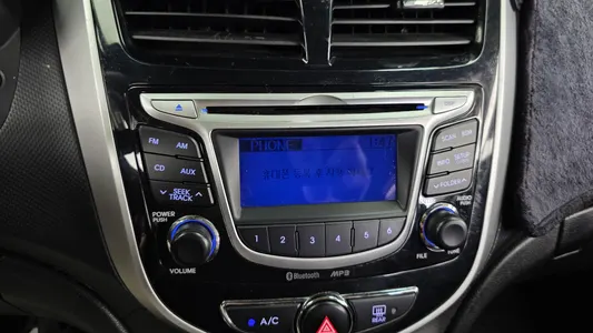 Hyundai () 1.6 VGT 2014 15