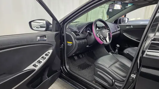 Hyundai () 1.6 VGT 2014 10