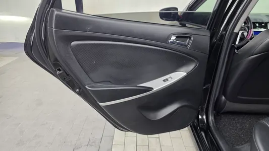 Hyundai () 1.6 VGT 2014 25
