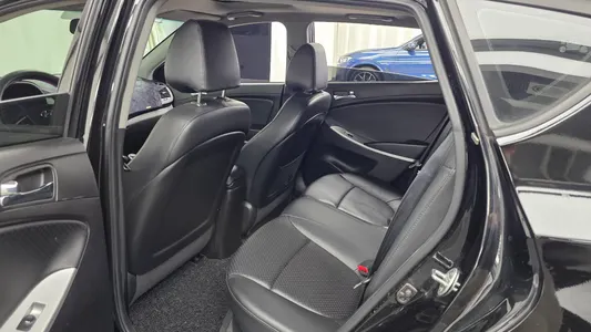 Hyundai () 1.6 VGT 2014 26